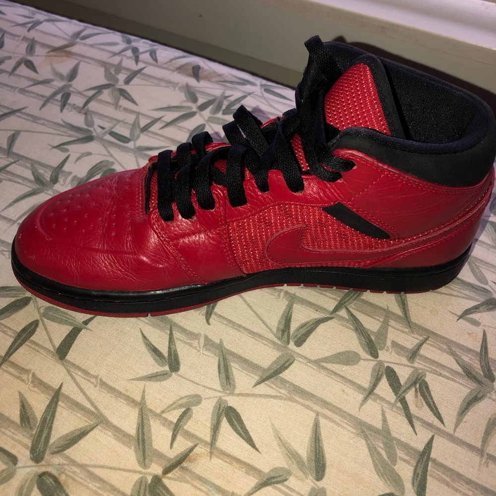 Mens Jordan 1’s